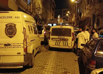 Eski koca dehşeti: Eski eşini bıçaklayıp intihar etti