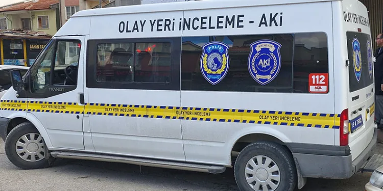 Su sızıntısından çıkan komşu kavgasında kan aktı