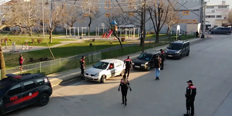 Bursa polisi kuş uçurtmuyor