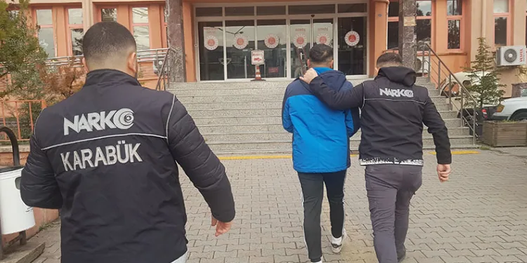 Uyuşturucu madde ile yakalanan şüpheli adliyede