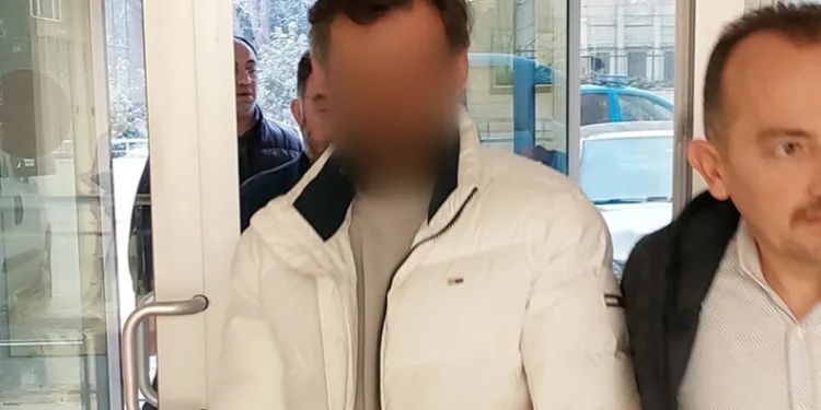 Bıçakla yaralamaya tutuklama