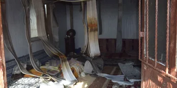 Tarım işçilerinin kaldığı ev yangında kullanılamaz hale geldi