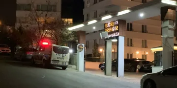Eski sevgilisi tarafından silahla vurulan kadın hayatını kaybetti