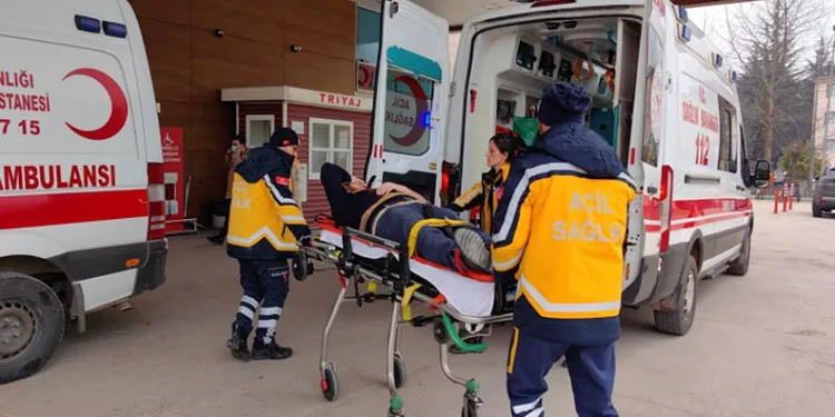 Bursa’da inşaattan düşen işçi hastanelik oldu
