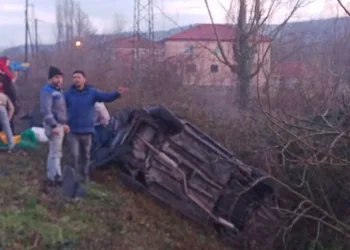 Otomobil şarampole uçtu: 1 yaşındaki bebek hayatını kaybetti