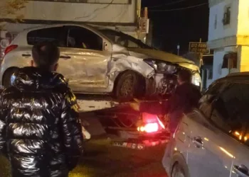 Mardin’de iki otomobil çarpıştı: 6 yaralı