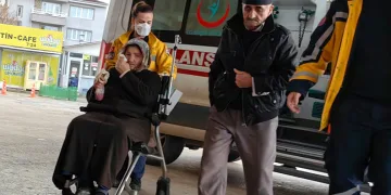 Hayvanlar için kullanılan kremi süren yaşlı çift hastanelik oldu