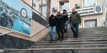 Bir turist kapkaççıların hedefi oldu