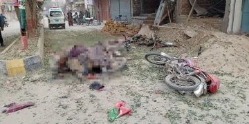 Pakistan’da seçim konvoyuna bombalı saldırı