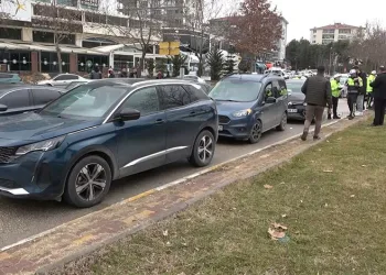 Elazığ’da zincirleme trafik kazası: 2 yaralı