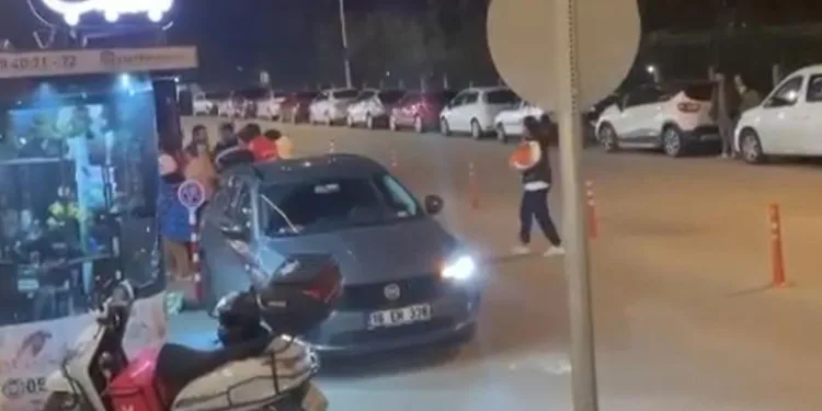 Bursa’da gençler arasında yumruklu kavga