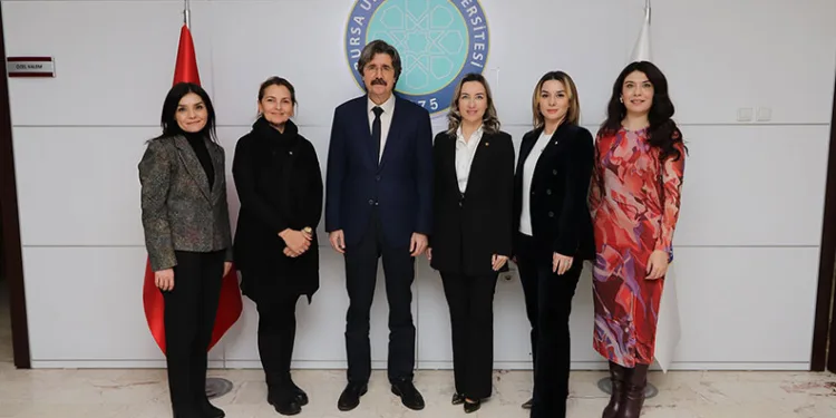 TOBB Bursa Kadın Girişimciler Kurulu, BTÜ ve BUÜ ile işbirliği protokolü imzaladı