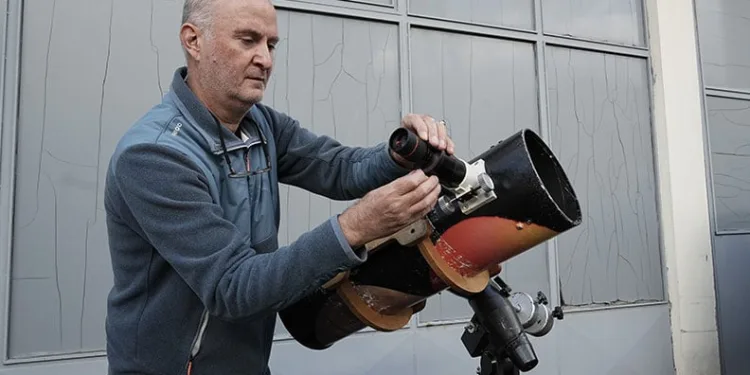 Yaptığı teleskopla Uluslararası Uzay İstasyonu’nu fotoğraflayacak