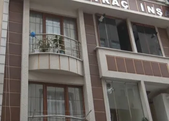 Kendisine silah çeken oğlunu öldürdü