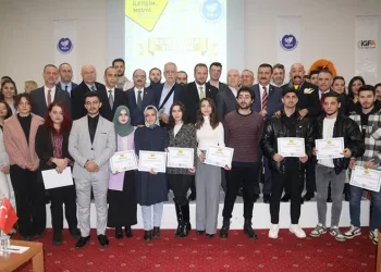 Genç gazeteciler sertifikalarını aldı