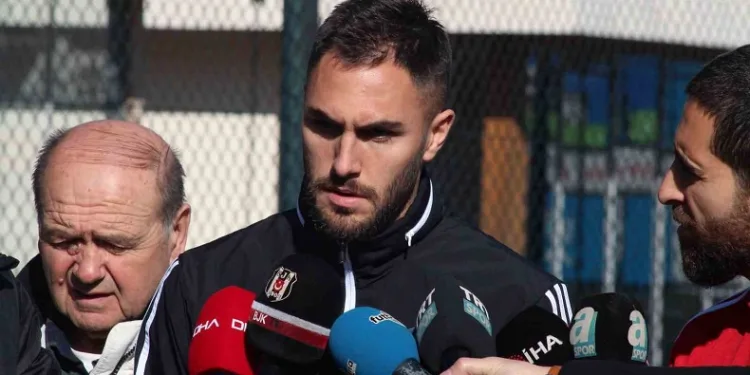 Beşiktaş’tan eski futbolcusu Victor Ruiz’e 2 milyon euroyu geçik ödeme