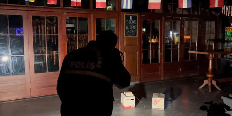 Bursa’da eğlence mekanında silahlı kavga : 1 yaralı