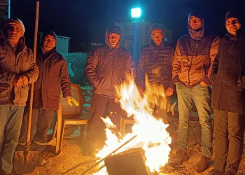Afşin’de deprem konutlarının yolu asfaltlanıyor
