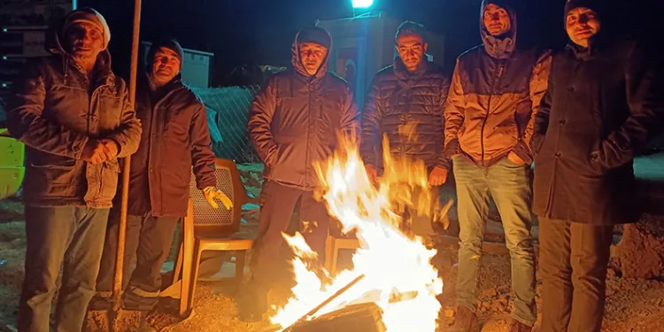 Afşin’de deprem konutlarının yolu asfaltlanıyor