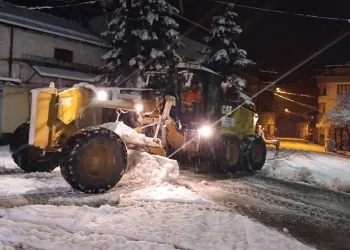Bursa İnegöl’de kar mesaisi başladı