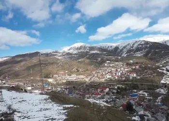 Pülümür’de konteyner kent çalışmaları sürüyor