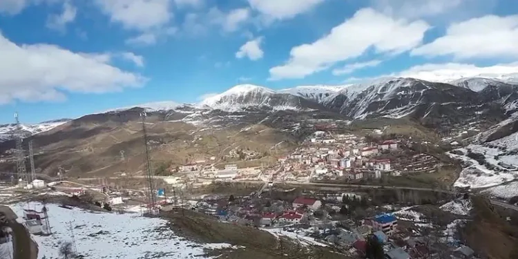 Pülümür’de konteyner kent çalışmaları sürüyor