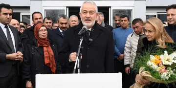Başkan Başdeğirmen mesai arkadaşlarının sevgi seliyle karşılandı