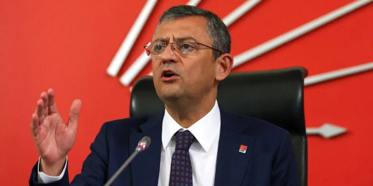 Özgür Özel: “Yapılan saldırıyı kınıyorum”