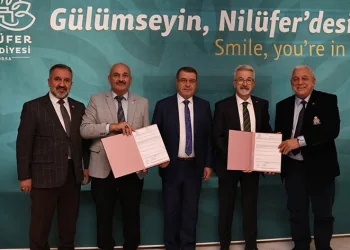 İmzalar pazar yerlerinin kullanımı için atıldı