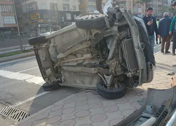 Şanlıurfa’da otomobil devrildi