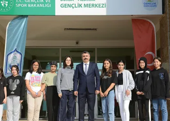 Yıldırım Gençlik Merkezi Kütüphanesi hizmete hazır
