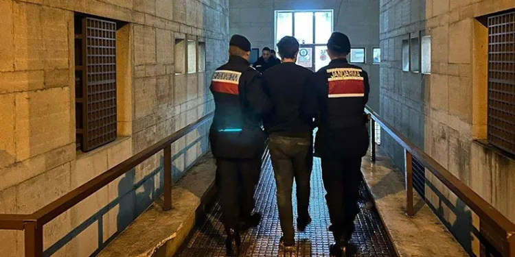 Bağ evi hırsızları jandarma tarafından yakalandı