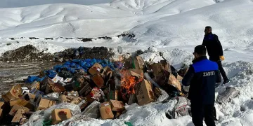 Tarihi geçmiş bir kamyon gıda imha edildi