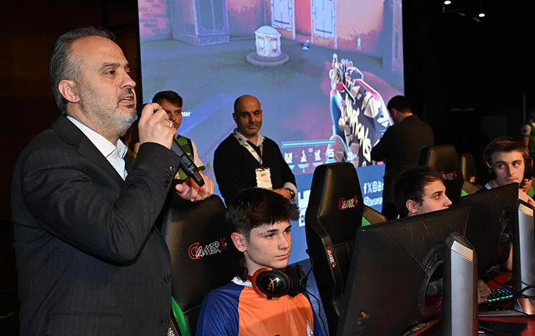 E-spor Turnuvası’nda final heyecanı