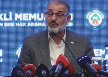 “Kamu görevlisi emekli olmak istemiyor”
