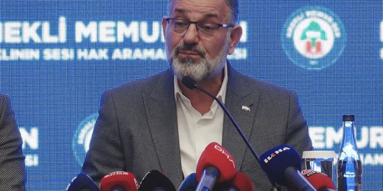 “Kamu görevlisi emekli olmak istemiyor”