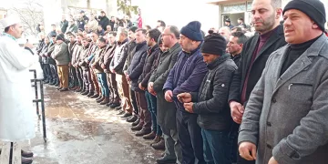 Posof’ta odunluğun tavını çöktü