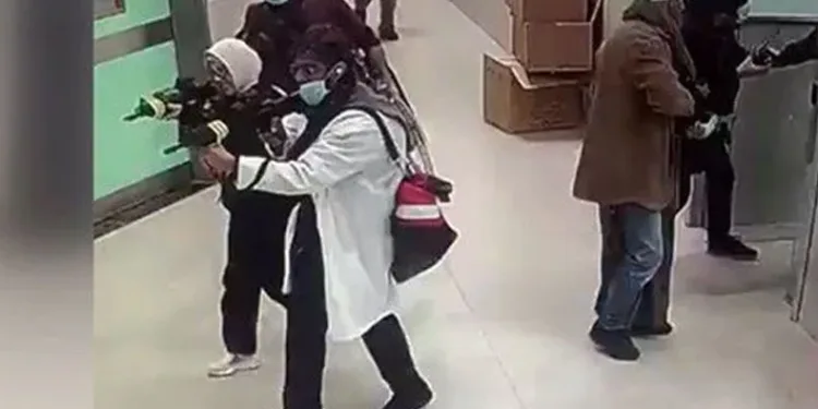 İsrail güçleri hasta ve doktor kılığına girerek hastane bastı