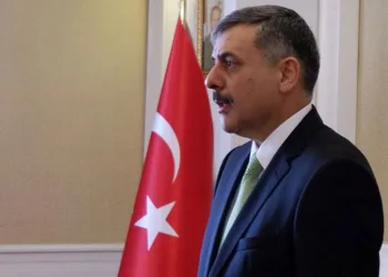 Vali Çiftçi’den öğrencilere Palandöken tavsiyesi