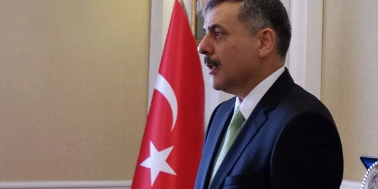 Vali Çiftçi’den öğrencilere Palandöken tavsiyesi