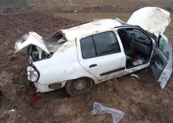 Yoldan çıkan otomobil defalarca takla atarak hurdaya döndü