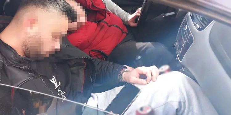 Direksiyon başında uyuyakaldı