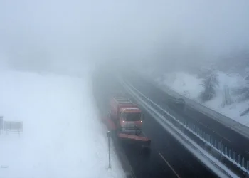Bolu Dağı’nda sis ve kar etkili oluyor