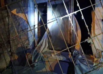 Tüpten sızan gaz bomba gibi patladı