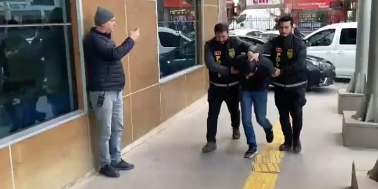 İzmir’de suçlu avı