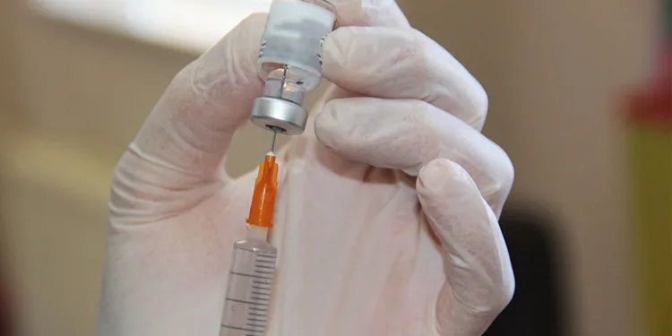 HPV aşısı kanserinden koruyor
