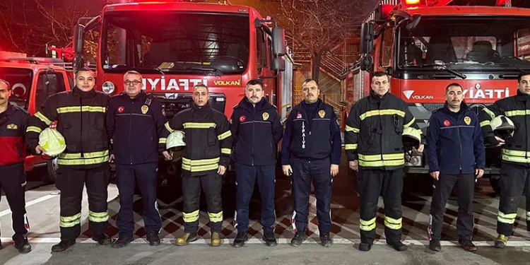 Yeni yıla çalışarak girdiler