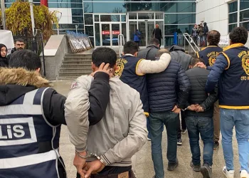 Hırsızlık şüphelisi 5 şahıs yakalandı