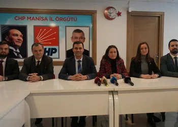 Manisa CHP adaylarını tanıttı