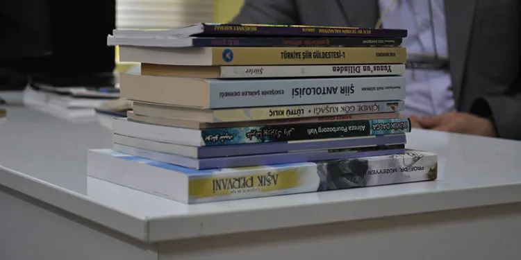 “Sosyal medya kitap okuma oranını düşürdü”